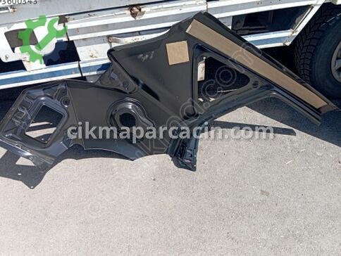Toyota Auris Sol Arka Çamurluk çıkma parça