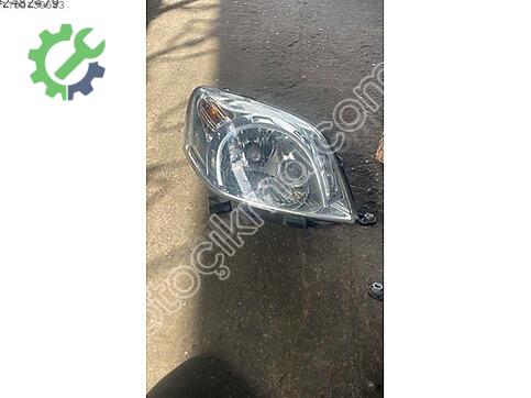 Fiat Fiorino Sağ Ön Far çıkma parça