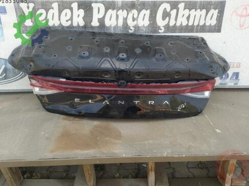 Hyundai Elantra Bagaj Kapağı çıkma parça