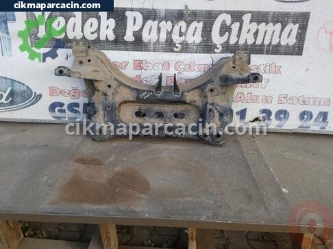 Renault Kadjar Travers çıkma parça