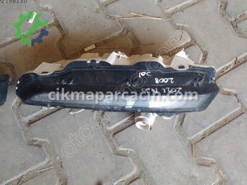 Peugeot 2008 Sinyal Lambası çıkma parça