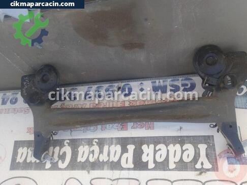 Peugeot 3008 Arka Dingil çıkma parça