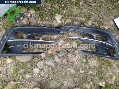 Renault Megane Sis Farı Çerçevesi çıkma parça