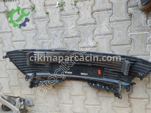 Toyota Corolla Tampon Izgarası çıkma parça