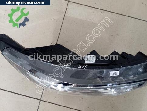 Hyundai i20 Sağ Ön Far çıkma parça