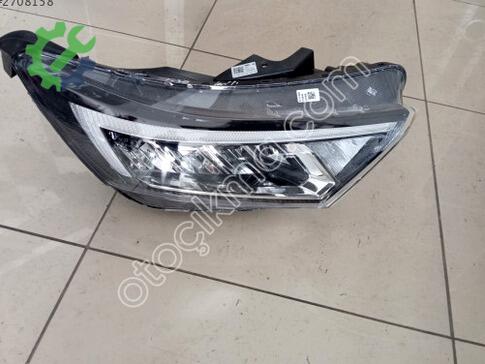 Hyundai i20 Sağ Ön Far çıkma parça