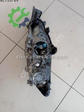 Mitsubishi L200 Sağ Ön Far çıkma parça