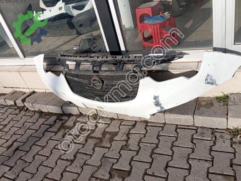 Opel Combo Ön Tampon çıkma parça