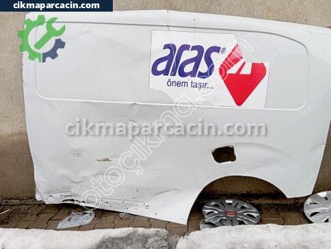 Peugeot Rifter Sol Arka Çamurluk çıkma parça