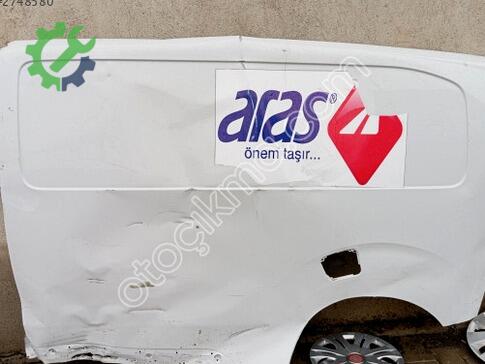 Peugeot Rifter Sol Arka Çamurluk çıkma parça