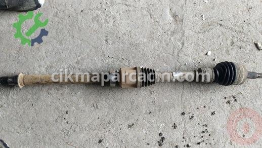 Renault Clio Sağ Ön Aks çıkma parça