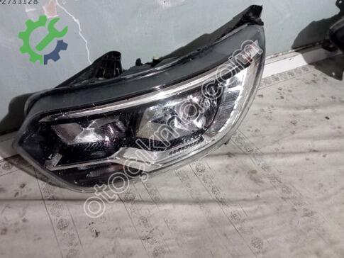 Renault Express Sol Ön Far çıkma parça