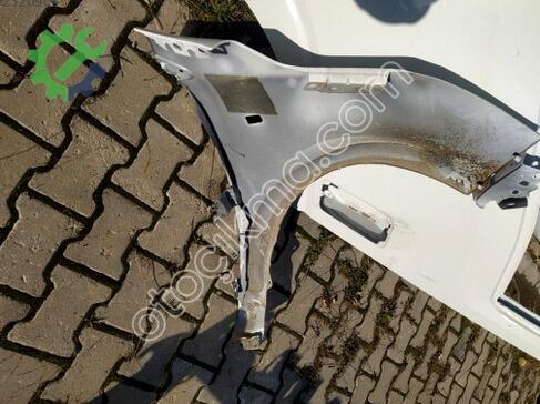 Renault Express Sol Ön Çamurluk çıkma parça