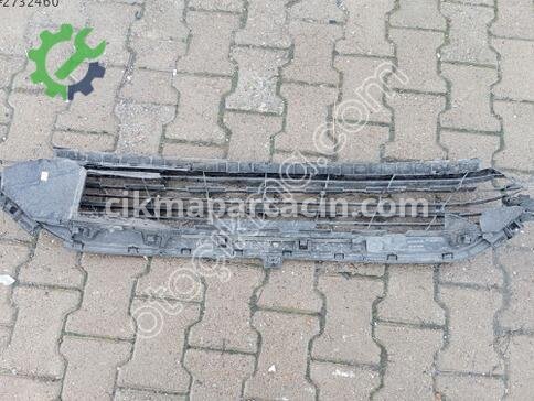 Renault Taliant Tampon Izgarası çıkma parça