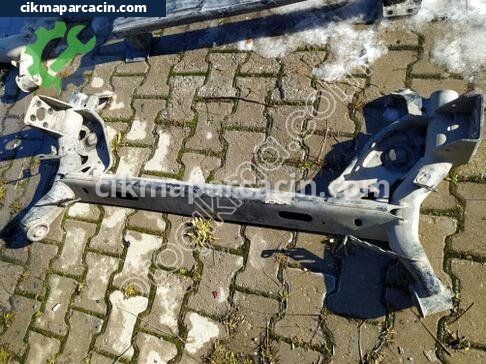Renault Taliant Arka Dingil çıkma parça