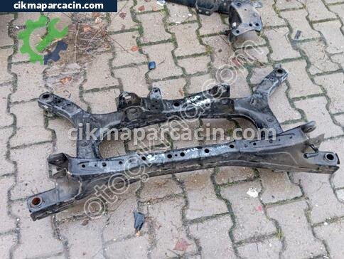 Toyota Corolla Arka Dingil çıkma parça