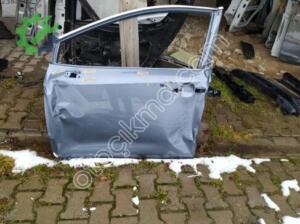 2019 2023 Toyota Corolla sol ön kapı