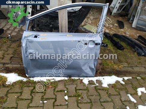 Toyota Corolla Sol Ön Kapı çıkma parça