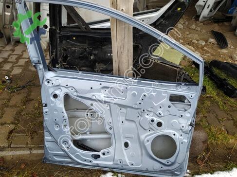 Toyota Corolla Sol Ön Kapı çıkma parça