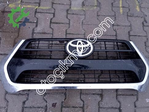 Toyota Hilux Ön Panjur çıkma parça
