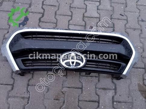 Toyota Hilux Ön Panjur çıkma parça