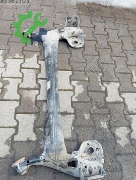 Opel Mokka Arka Dingil çıkma parça