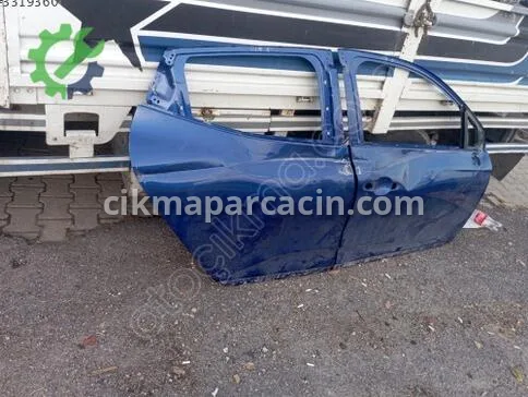 Renault Clio Sağ Ön Kapı çıkma parça