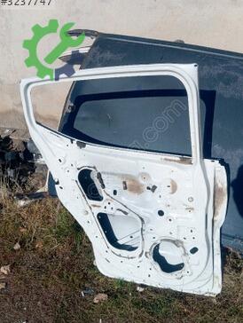 Renault Taliant Sol Arka Kapı çıkma parça