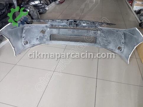 Toyota Corolla Ön Tampon çıkma parça