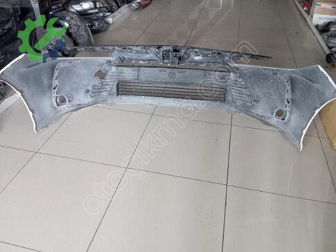 Toyota Corolla Ön Tampon çıkma parça