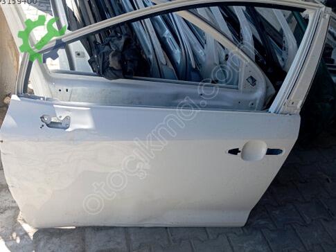 Toyota Corolla Sol Ön Kapı çıkma parça
