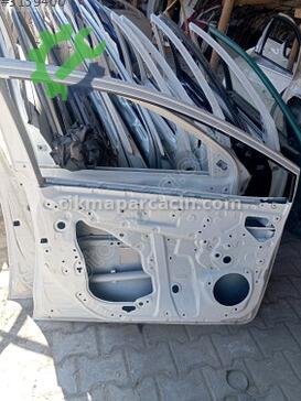 Toyota Corolla Sol Ön Kapı çıkma parça