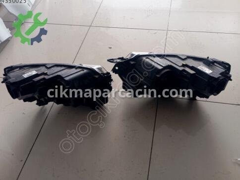 Toyota Proace City Sağ Ön Far çıkma parça