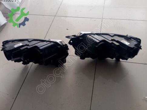 Toyota Proace City Sağ Ön Far çıkma parça