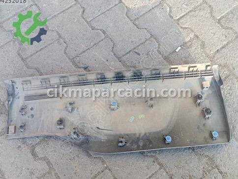 Citroen C5 Kapı Çıtası çıkma parça