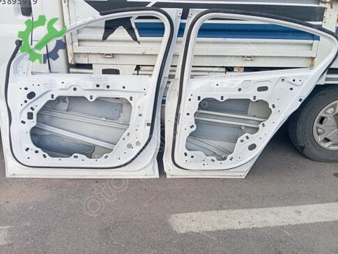Ford Focus Sağ Ön Kapı çıkma parça