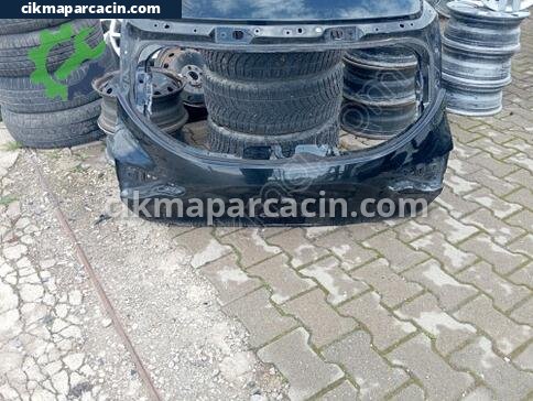 Renault Clio Bagaj Kapağı çıkma parça