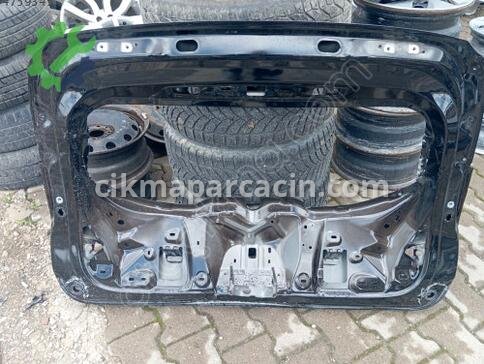 Renault Clio Bagaj Kapağı çıkma parça