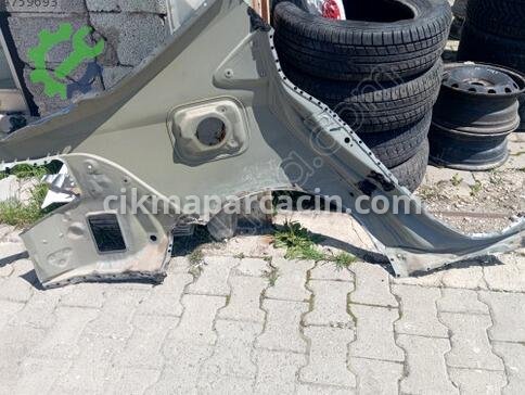 Toyota Corolla Sol Arka Çamurluk çıkma parça