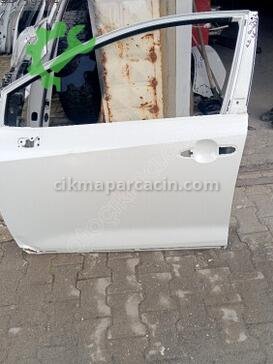 Toyota Corolla Sol Ön Kapı çıkma parça