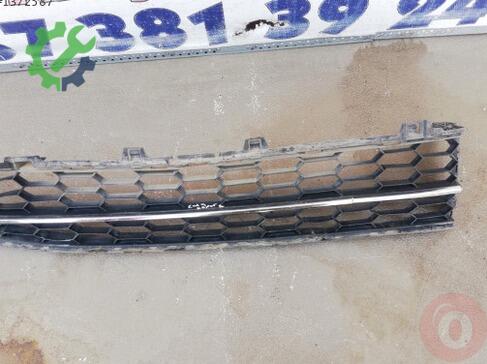 Skoda Superb Tampon Izgarası çıkma parça