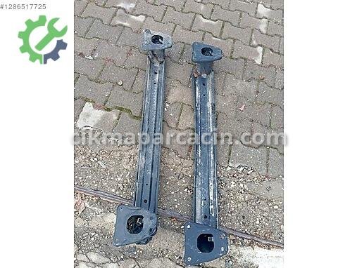 Toyota Corolla Arka Tampon Demiri çıkma parça