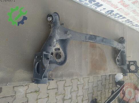 Suzuki Vitara Arka Dingil çıkma parça
