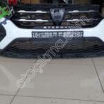 2020 2023 Dacia Sandero Stepway ön tampon dolu