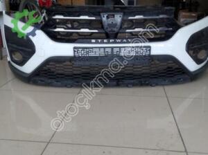 2020 2023 Dacia Sandero Stepway ön tampon dolu