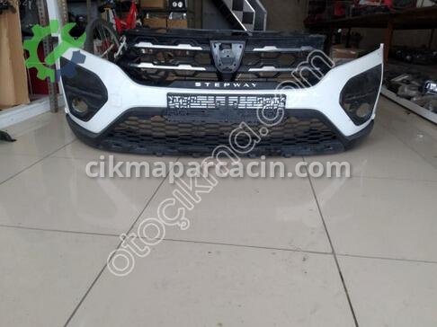 Dacia Sandero Ön Tampon çıkma parça