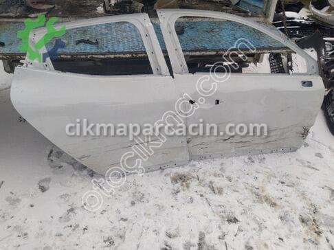Renault Clio Sağ Ön Kapı çıkma parça