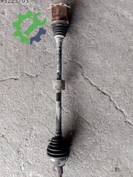 Volkswagen Golf Sağ Ön Aks çıkma parça