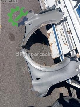 Dacia Sandero Sağ Ön Çamurluk çıkma parça