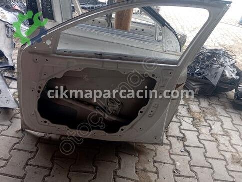Hyundai Elantra Sağ Ön Kapı çıkma parça